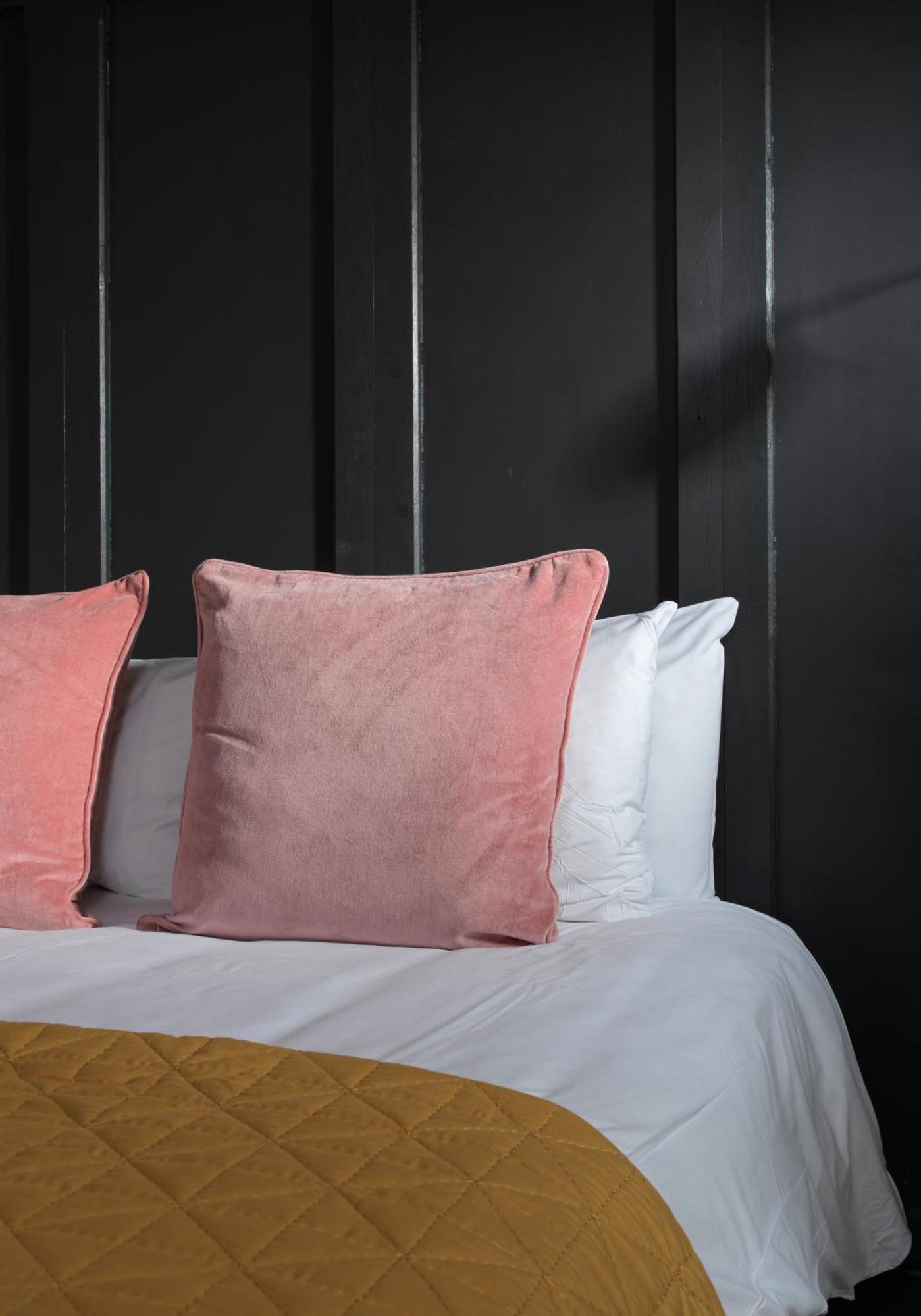 Hy Lytham St Anne'S Aparthotel Lytham St. Annes Eksteriør bilde A cushion